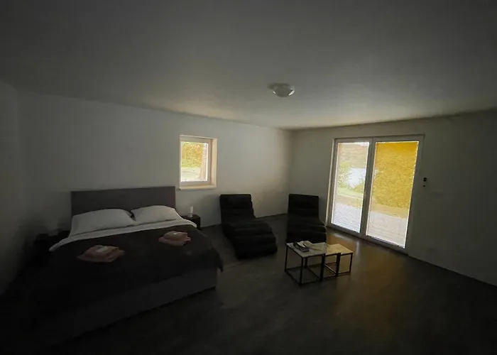 Trdlovy Apartmany A Chata Tatranec V Arealu Jaskovske Krcmy